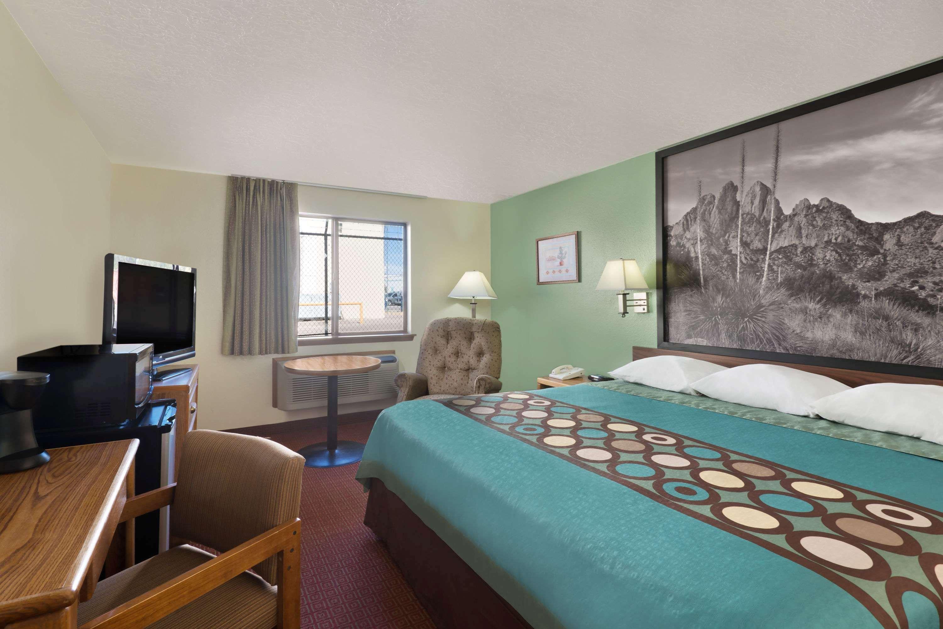 Super 8 By Wyndham Alamogordo - White Sands Esterno foto