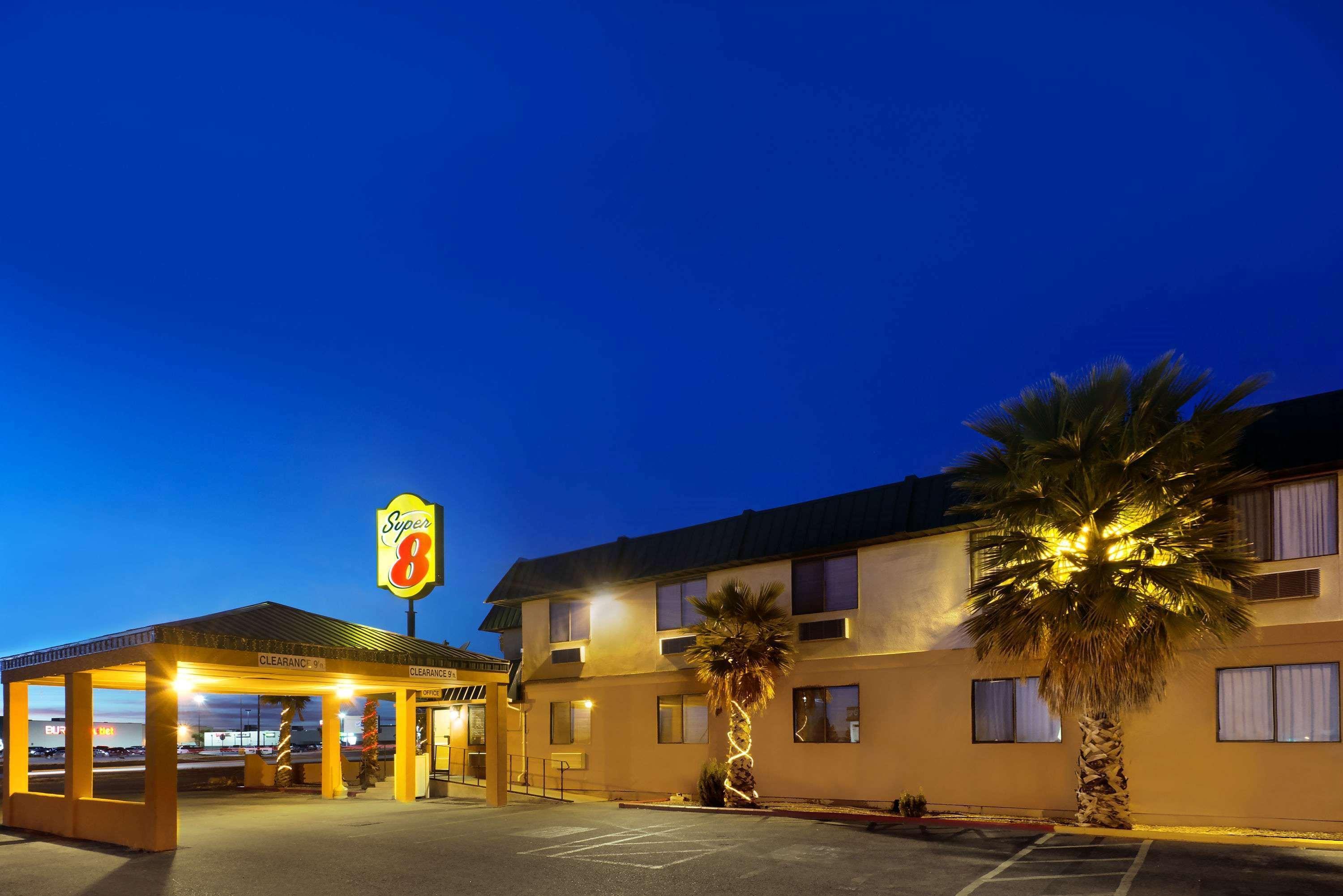 Super 8 By Wyndham Alamogordo - White Sands Esterno foto