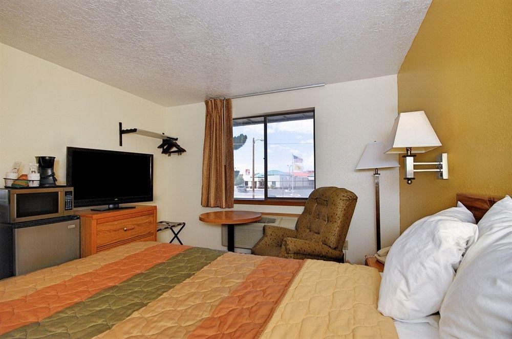 Super 8 By Wyndham Alamogordo - White Sands Esterno foto